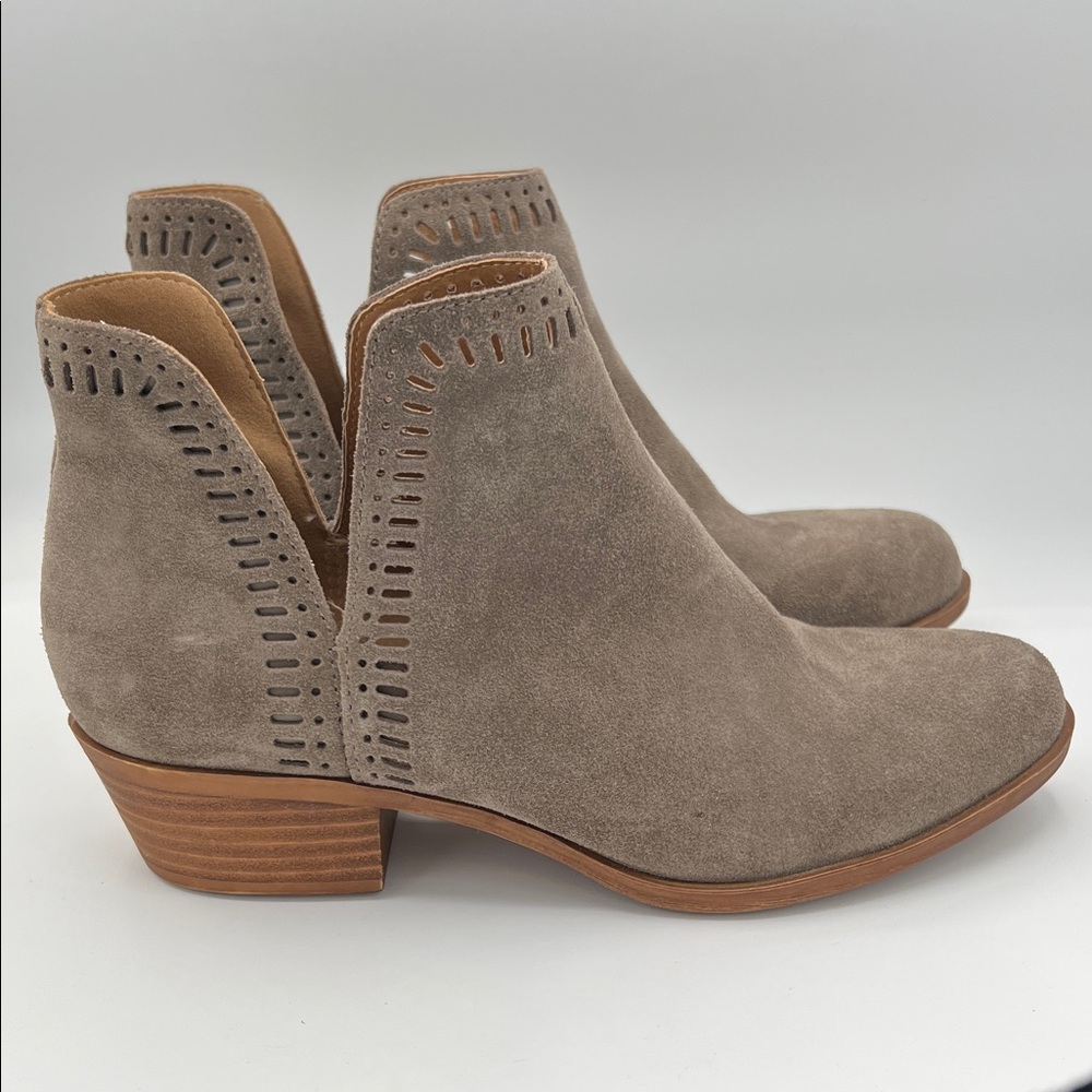 Lucky Brand Bustina Taupe Suede Cutout Women's  Ankle Booties Size 9 Western